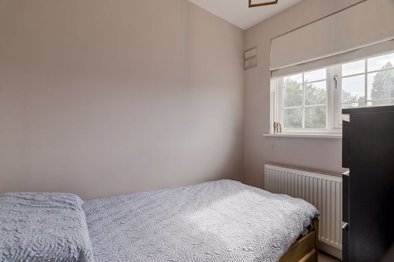Bedroom- click for photo gallery